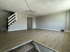 1325 Adair Rd in Brookhaven, PA - Building Photo - Building Photo