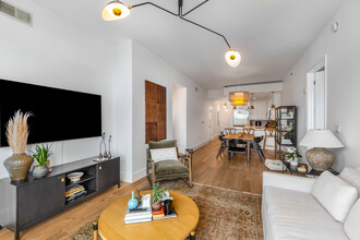 2795 Peachtree Rd in Atlanta, GA - Building Photo - Building Photo