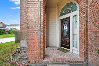 15903 Timber Chase Dr in Houston, TX - Building Photo - Building Photo