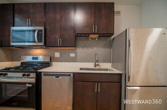 4103 W Nelson St in Chicago, IL - Building Photo - Building Photo