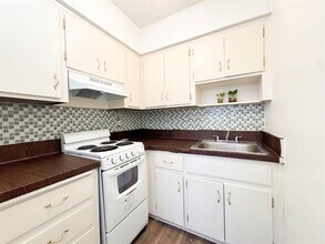 1816 E Oakland Park Blvd in Oakland Park, FL - Building Photo - Building Photo