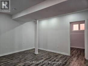 2373 Dress Cir Cres in Oshawa, ON - Building Photo - Building Photo