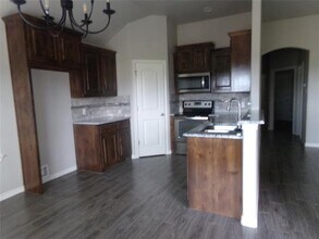 811 Acadia Ct in Tolar, TX - Building Photo - Building Photo