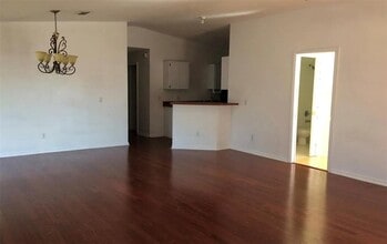 6715 S Manhattan Ave in Tampa, FL - Building Photo - Building Photo