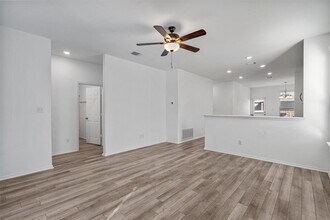 337 Harper Ln in Georgetown, TX - Foto de edificio - Building Photo