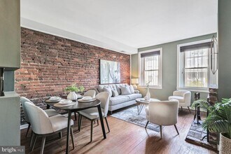 424 11th St NE in Washington, DC - Building Photo - Building Photo