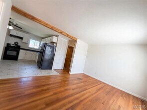 2235 Bolton St in St. Charles, MO - Building Photo - Building Photo