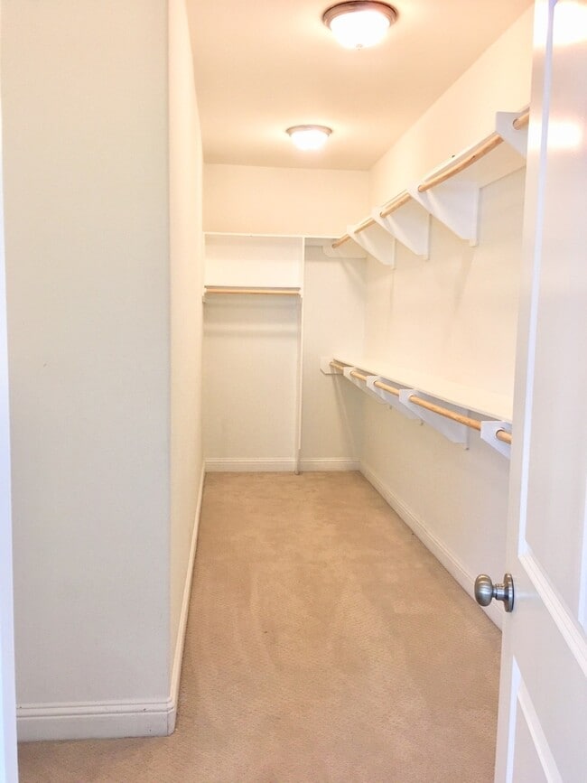 property at 5433 Kiam St