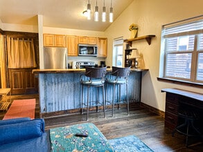 10985 Cayuse Ct in Lolo, MT - Building Photo - Building Photo