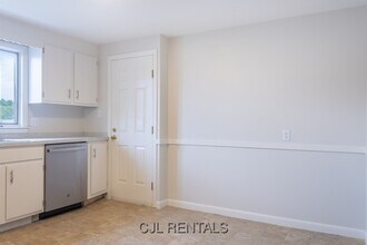 31 Evans St in Watertown, MA - Building Photo - Building Photo