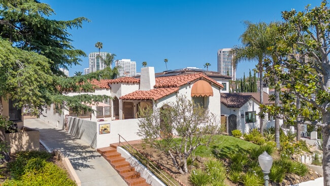 property at 1511 Pandora Ave