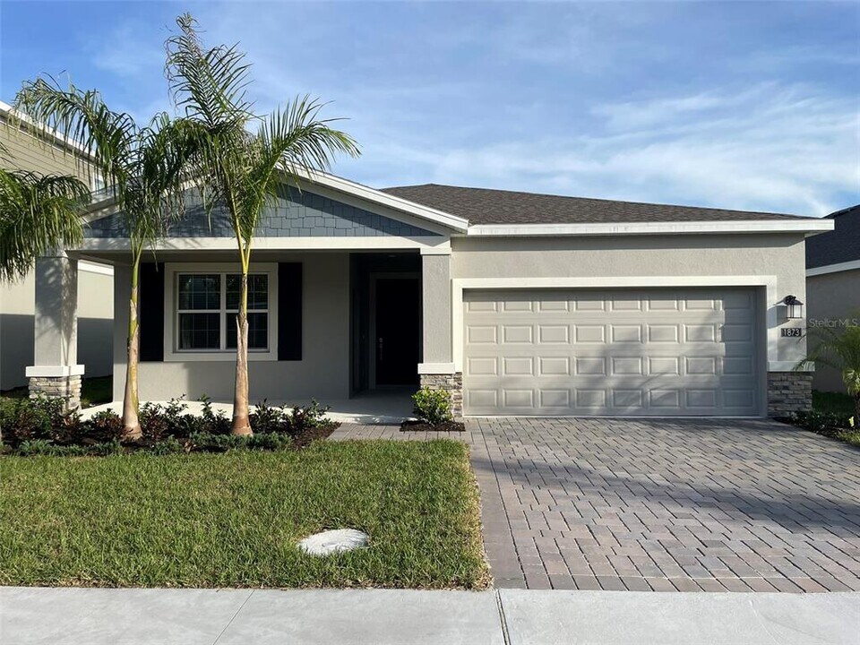 1873 Bright Sky Dr in Kissimmee, FL - Building Photo