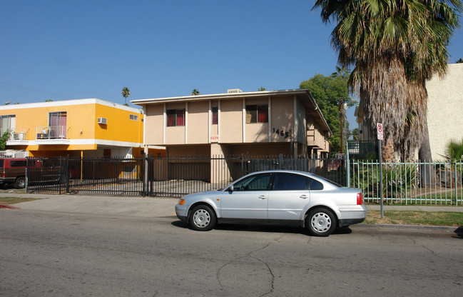 14655 Delano St in Van Nuys, CA - Building Photo - Building Photo