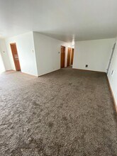 8919 Travis Dr in Moses Lake, WA - Building Photo - Building Photo