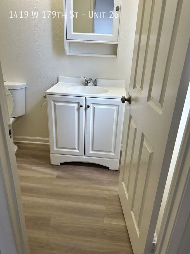 1419 W 179th St-Unit -Unit 26 in Gardena, CA - Foto de edificio - Building Photo