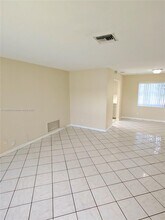 4231 NW 27th St in Lauderhill, FL - Building Photo - Building Photo