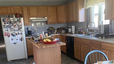 260 S Grand St in Suffield, CT - Building Photo - Building Photo