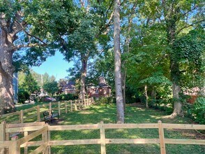 Butterfield Crest in Cincinnati, OH - Building Photo - Building Photo