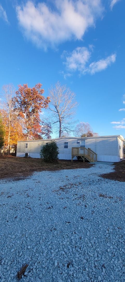 property at 3135 Calloway Dr