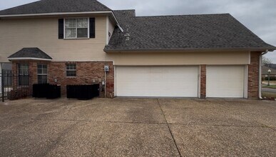 408 Hidden Oaks Cir in Shreveport, LA - Building Photo - Building Photo