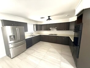 608 Sesame Ln in Laredo, TX - Building Photo - Building Photo