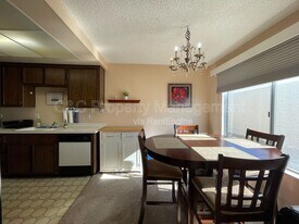 294 Chambers St in El Cajon, CA - Building Photo