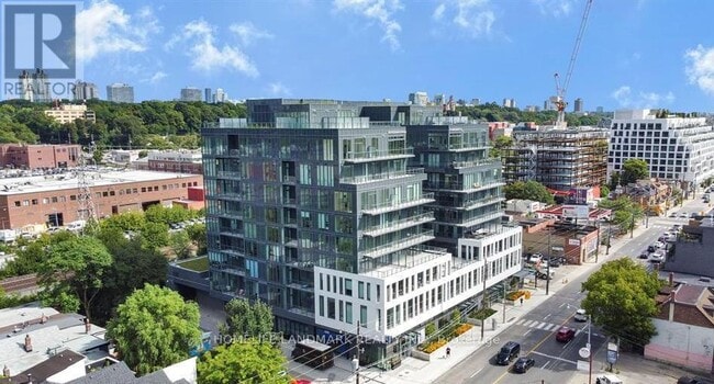 500 Dupont St in Toronto, ON - Building Photo - Building Photo