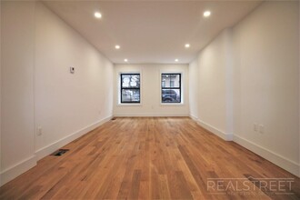 37 Linden Street in Brooklyn, NY - Building Photo - Floor Plan