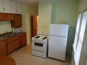 1144 Center St W, Unit #1 in Rochester, MN - Foto de edificio - Building Photo