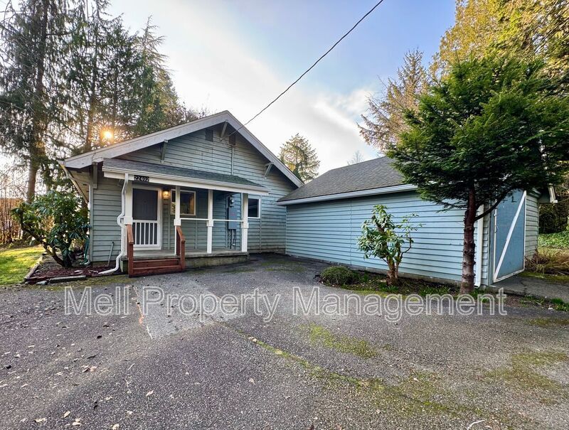 22402 US-101 in Shelton, WA - Building Photo