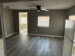 4441 NE Winn Rd in Kansas City, MO - Building Photo - Building Photo