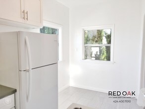 704 W 54th St-Unit -3 in Los Angeles, CA - Foto de edificio - Building Photo