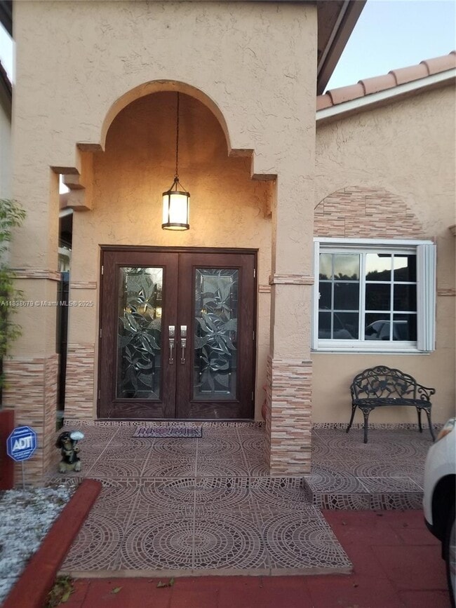 12359 NW 98th Pl in Hialeah Gardens, FL - Building Photo - Building Photo