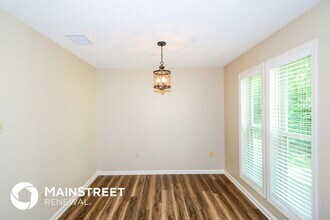 5829 Lake Port Dr in Millington, TN - Foto de edificio - Building Photo