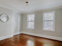 92 Elm St, Unit #1 in Boston, MA - Foto de edificio - Building Photo