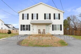 121 E Rd in Martinsburg, WV - Building Photo