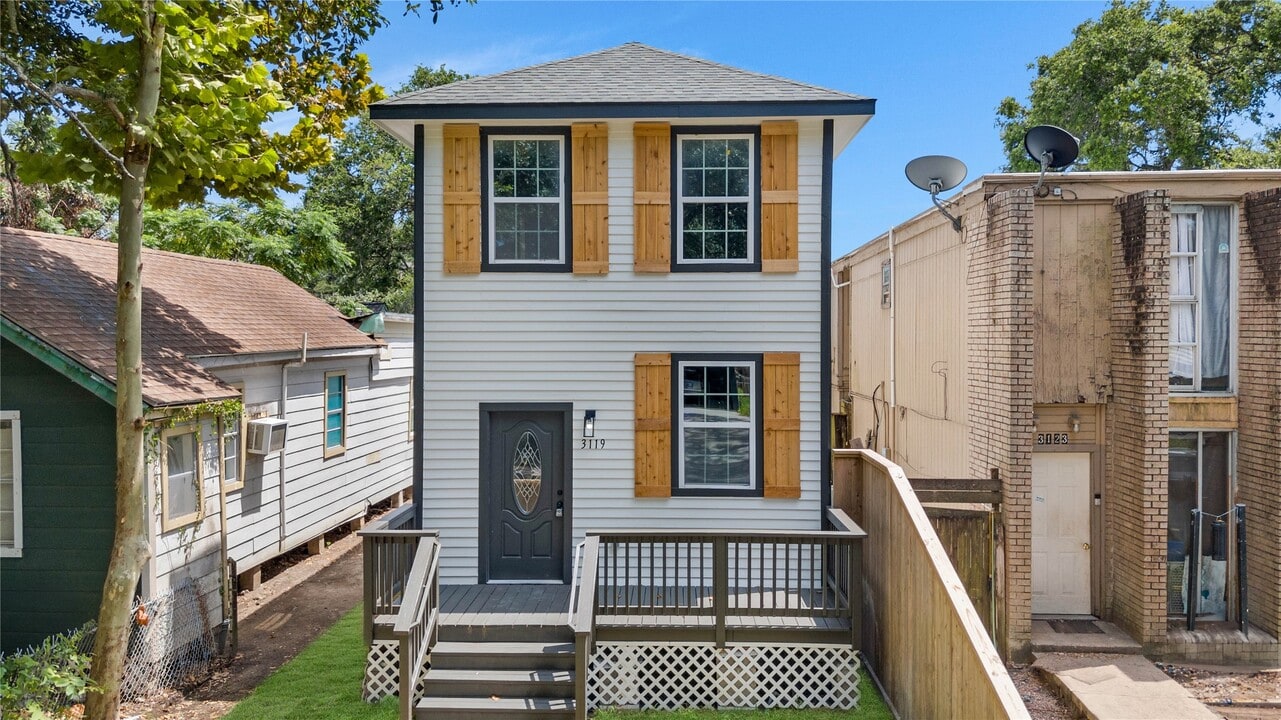 3119 Avenue M in Galveston, TX - Building Photo