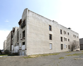 Jersey Court Condominiums in Asbury Park, NJ - Foto de edificio - Building Photo