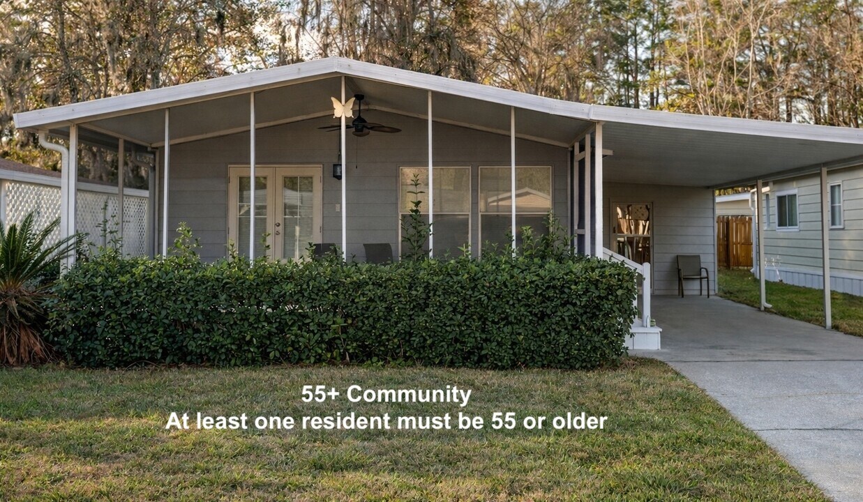 8430 NW 39th Cir in Gainesville, FL - Building Photo