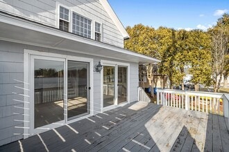 52 Point Pleasant Rd in Webster, MA - Building Photo - Building Photo