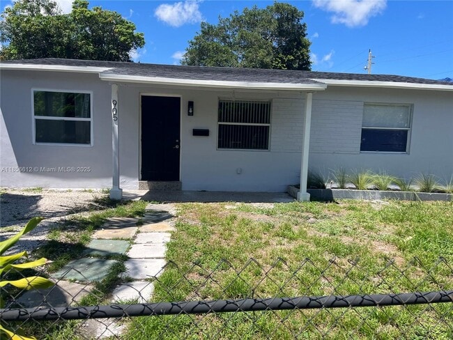 property at 905 NW 5th St