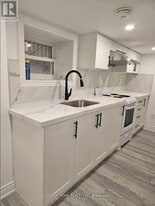 262 Clinton St in Toronto, ON - Building Photo