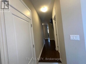 130 Eric Maloney Way in Ottawa, ON - Building Photo - Building Photo