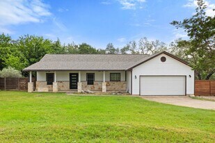 1301 S Quinlan Park Rd in Austin, TX - Building Photo