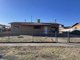 5016 Wilmoth Ct in El Paso, TX - Building Photo