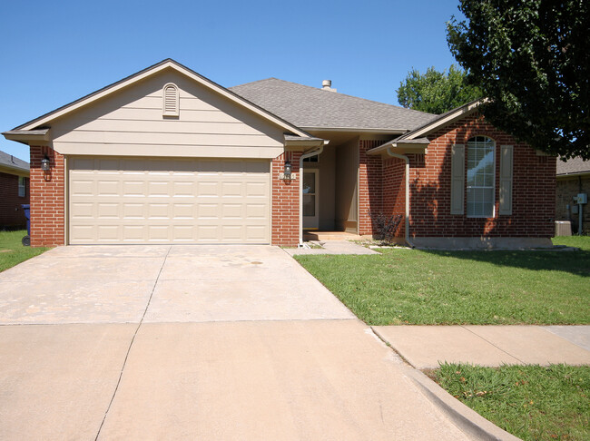 16405 Osceola Trl in Edmond, OK - Foto de edificio - Building Photo