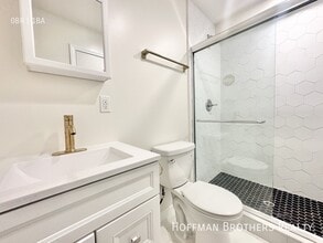 11955 Rochester Ave in Los Angeles, CA - Building Photo - Building Photo