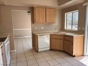 514 Corinne Dr in Lehigh Acres, FL - Building Photo - Building Photo