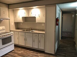 1594 English St, Unit 1S in St. Paul, MN - Building Photo - Building Photo