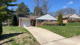 3043 Regent St in Dayton, OH - Building Photo